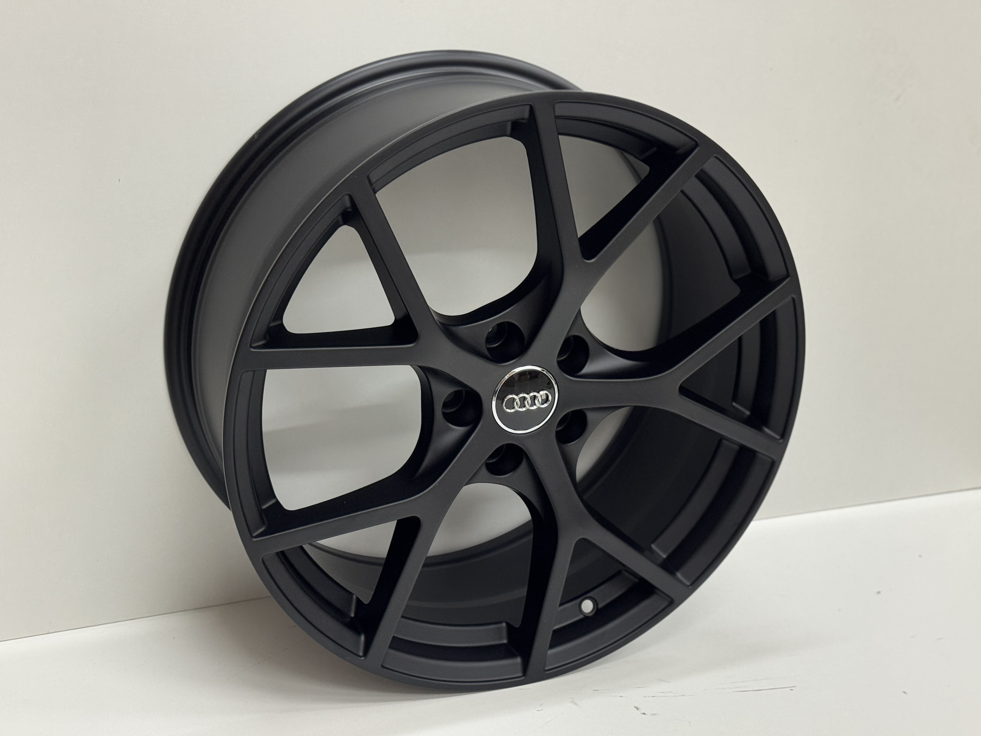 R1357 R19 19x8.0 5x112