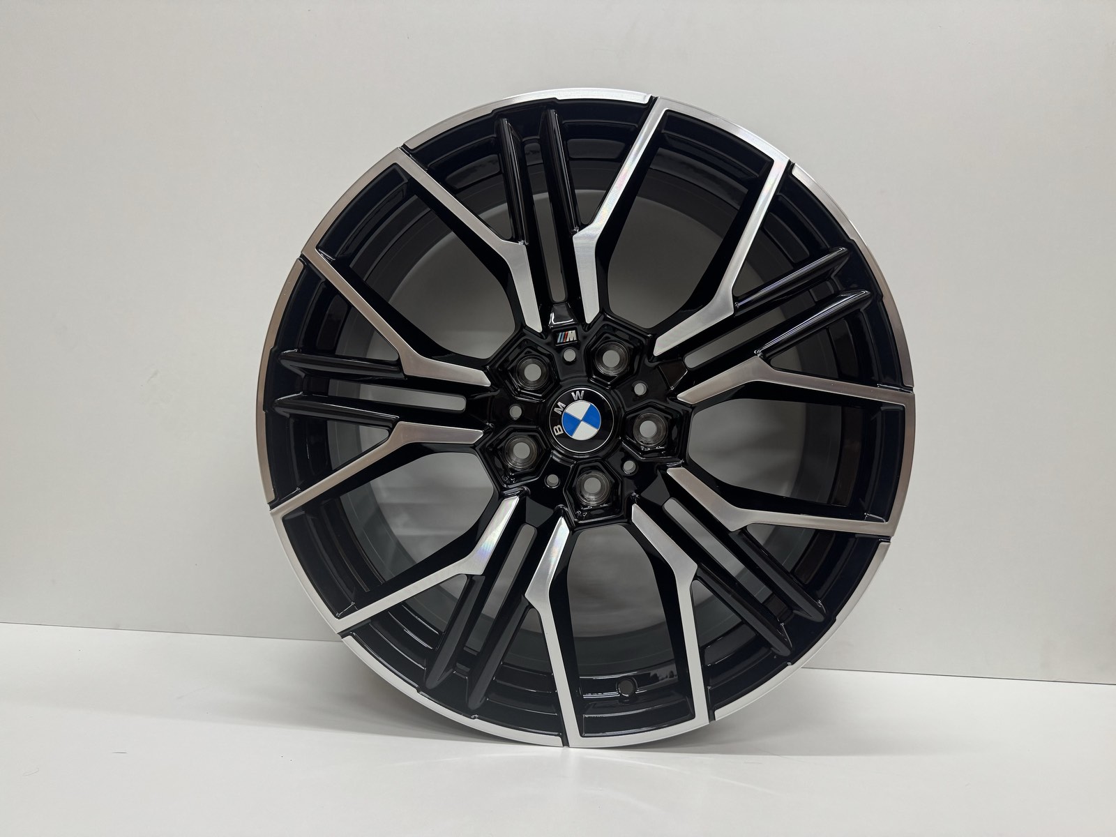 R3119 R19 19X8.0 5x120